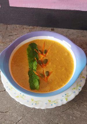 રાગી સ્મૂધી(Ragi smoothie recipe in Gujarati) રેસીપી મુખ્ય ફોટો