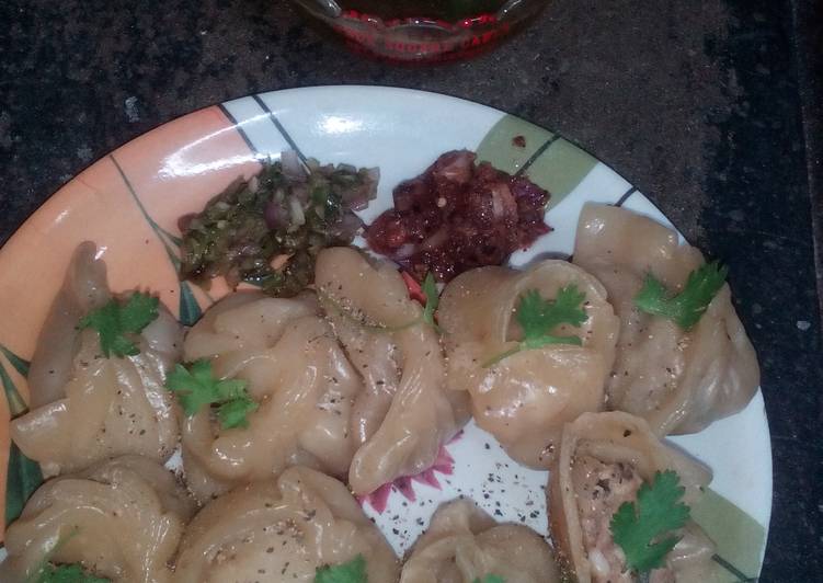 North eastern hot momos with tangy chutney