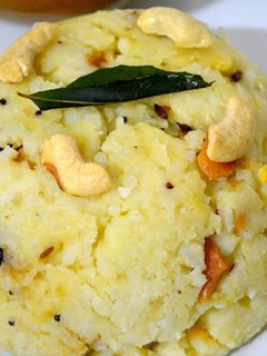 A picture of Ven pongal.