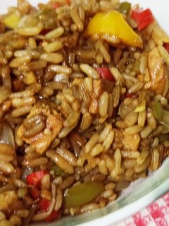 Una foto de Lomo de cerdo 🐷 con arroz chino