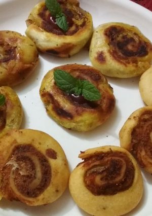 पिनव्हील समोसा (Pinwheel samosa recipe in Hindi) रेसिपी मुख्य फोटो