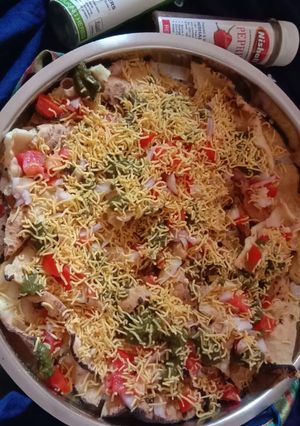 ચટપટુ ખીચીયુ (Chatpatu Khichiyu Recipe InGujarati) રેસીપી મુખ્ય ફોટો