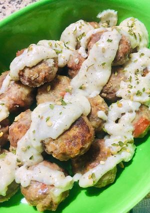 Una foto de ALBÓNDIGAS DE CARNE PICADA VACUNA (al horno)🧆🥘🧆🥘