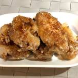 Pan fried Chicken wing with garlics favour 蒜香雞翼