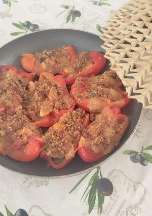 Foto di Peperoni ripieni vegetariani in padella