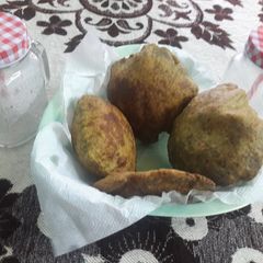 A picture of Leftover Pudina Chutney Poori.