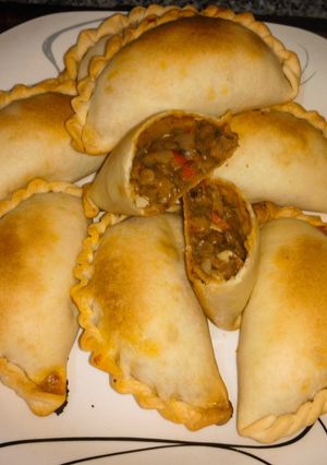 Una foto de 💚🖤Empanadas vegetarianas de lentejas 💚🖤