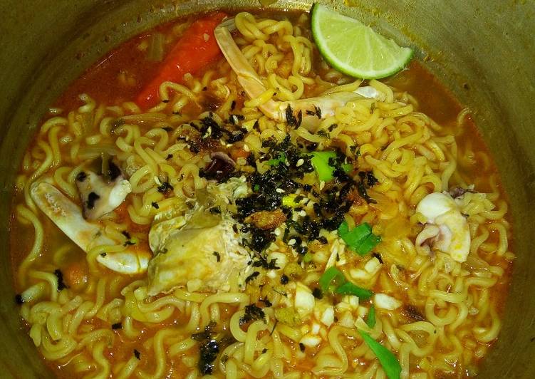 Rajungan Ramyeon