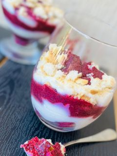 Erdei gyümölcsös pohárkrém recept fotója