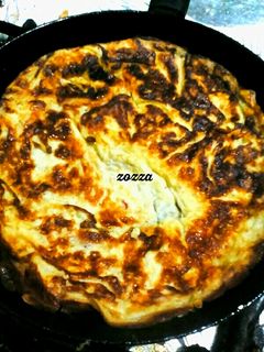 صورة لوصفة اومليت بالجبنة والبسطرمة 🍳