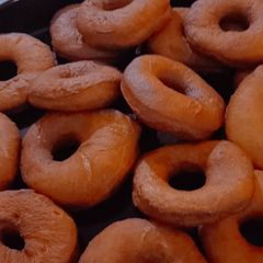 A picture of Fluffy Donuts.