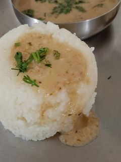 उपवासाची भगर आणि दाण्याची आमटी... (upwasachi amti ani daynanchi amti recipe in marathi) रेसिपी चे मुख्य फोटो 