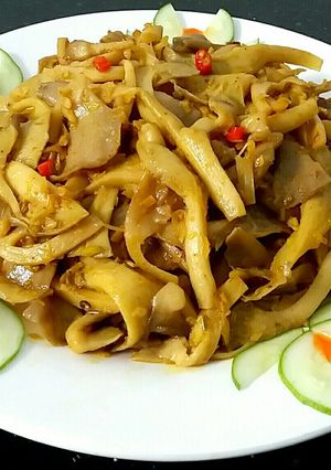 Hình của món Nấm bào ngư xào sả ớt (chay).