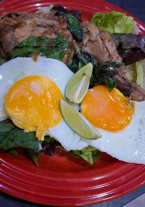A picture of Easy Thai Basil Chicken.