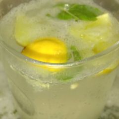 A picture of Nimbu pani.