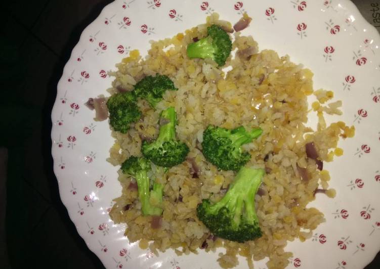 Steps to Prepare Any-night-of-the-week Fried Brown Rice, Broccoli, Red Lentil Mix (Serves 3)