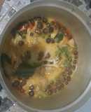 ต้มยำไก่ใส่เห็ดเผาะเห็ดนางฟ้า
