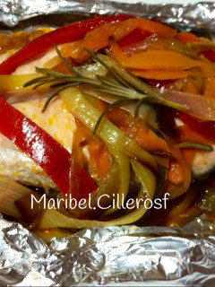 Una foto de Salmón en papillote, hecho en sartén
