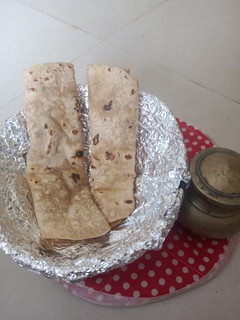 રૂમાલી રોટી (Rumali Roti Recipe In Gujarati) રેસીપી મુખ્ય ફોટો