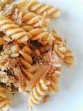 Pasta con carciofi e tonno