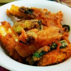 A picture of Corn fritters.