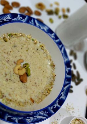 A picture of Dry fruit kheer.
