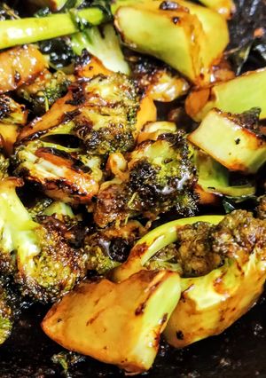 A picture of Honey Chilli Broccoli in 15 Mins.