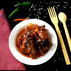 A picture of Sweet and sour chicken.