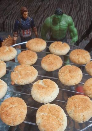 A picture of Eggless Coconut Cookies.