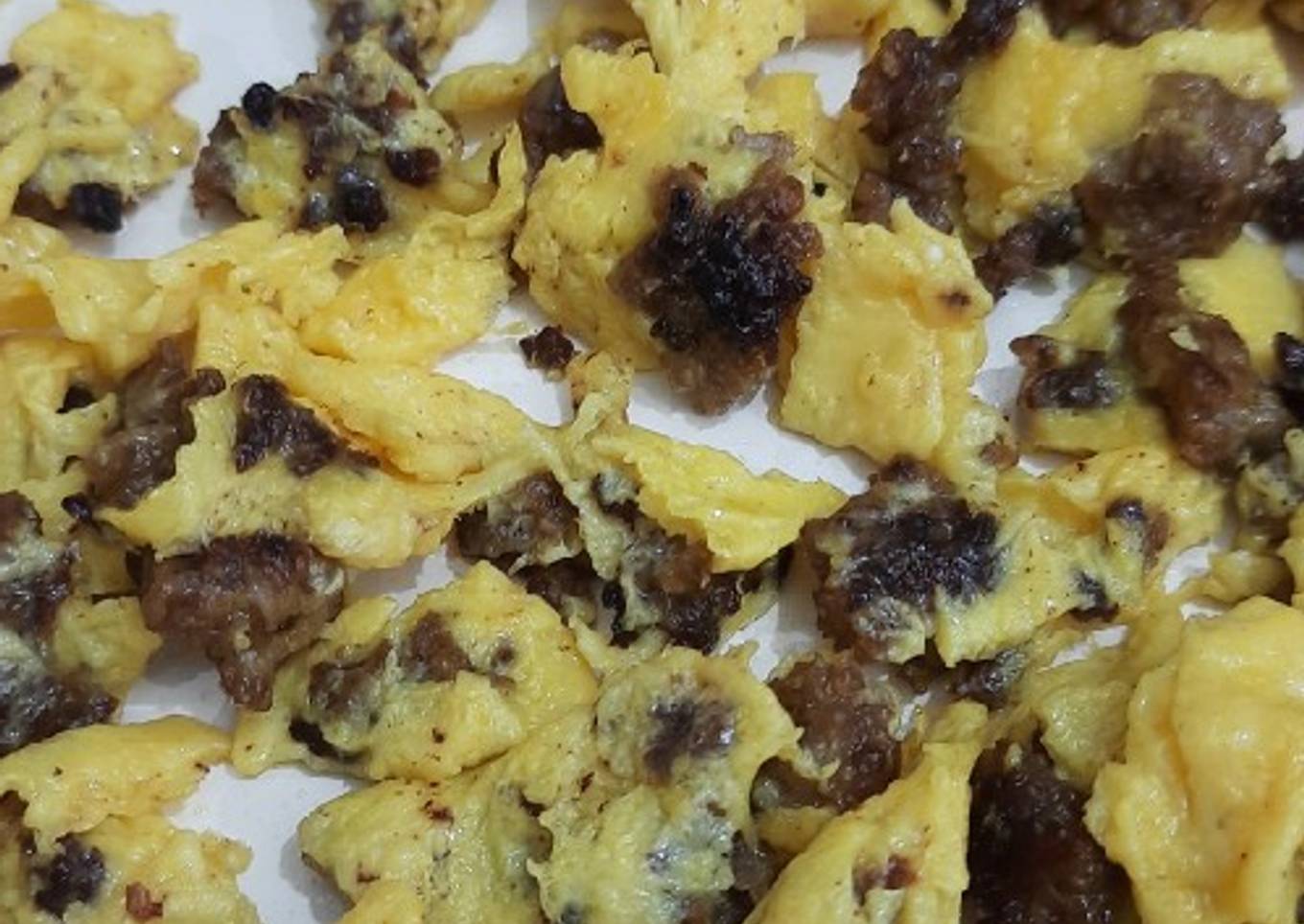 Telur kocok balut daging