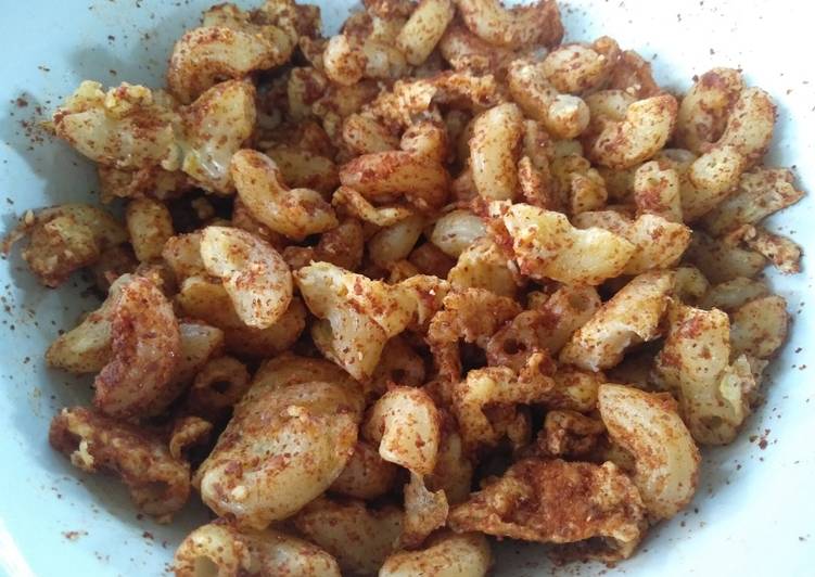 Jajanan Maklor (Makaroni Telor)