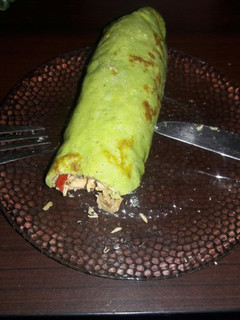 Una foto de Panqueques de espinaca rellenos de salmón
