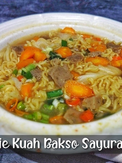 Foto resep Indomie Kuah Bakso Sayuran
