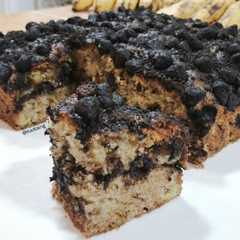 A picture of Banana Crumb Cake.