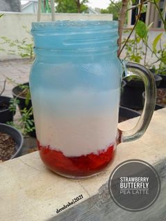 Foto resep Strawberry Butterfly Pea Latte