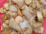 Gambar kwetiau goreng baso ayam