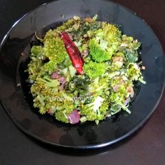 A picture of Stir Fried Broccoli.