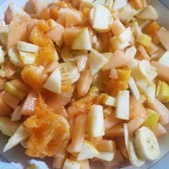A picture of Fruit chaat.