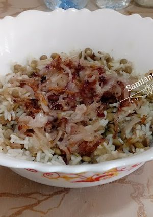 Une photo de Mujaddra/Riz aux Lentilles