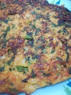 Una foto de Tortilla de coliflor y espinaca