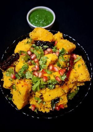 A picture of Khaman Dhokla.