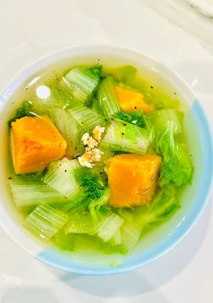 Hình của món Canh Bí Đỏ Cải Bẹ Dún Nấu Tôm.