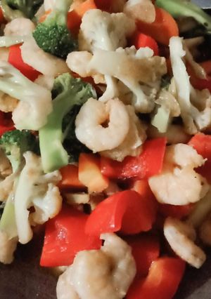 Foto resep Oseng udang brokoli bunga kol paprika wortel