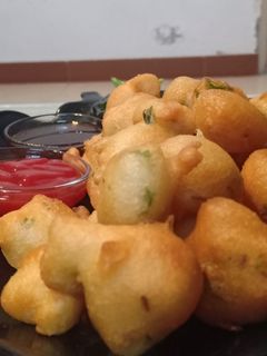 મૈસૂર બોન્ડા(maisur bonda recipe in Gujarati) રેસીપી મુખ્ય ફોટો