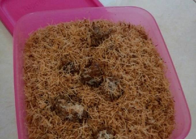 Srundeng /ragi daging sapi