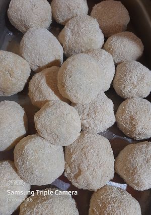 Una foto de Bombas de papa con puré sobrante