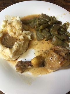 A picture of Easy crockpot chicken dinner.