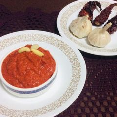 A picture of Red garlic chutney.