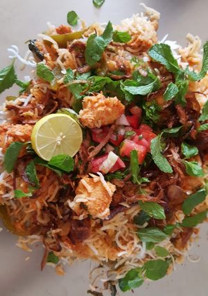 A picture of Chicken Tikka Biryani.