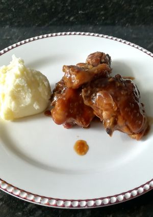 Una foto de Pollo Teriyaki con Puré de papa